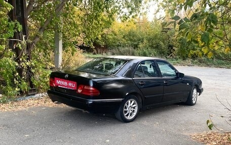 Mercedes-Benz E-Класс, 1998 год, 230 000 рублей, 5 фотография