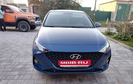 Hyundai Solaris II рестайлинг, 2021 год, 1 750 000 рублей, 5 фотография