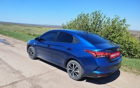Hyundai Solaris II рестайлинг, 2021 год, 1 750 000 рублей, 6 фотография