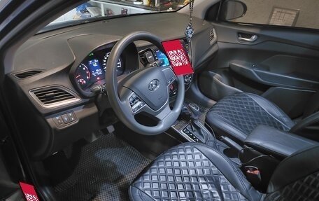 Hyundai Solaris II рестайлинг, 2021 год, 1 750 000 рублей, 9 фотография