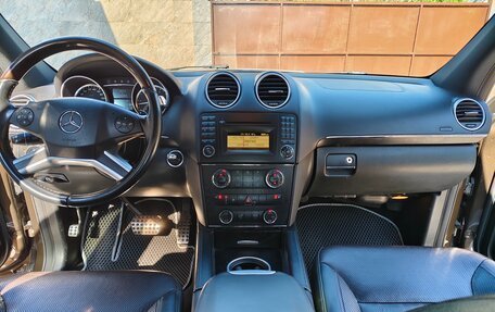 Mercedes-Benz GL-Класс, 2012 год, 2 550 000 рублей, 16 фотография