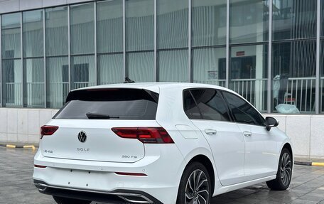Volkswagen Golf VIII, 2022 год, 2 180 000 рублей, 4 фотография