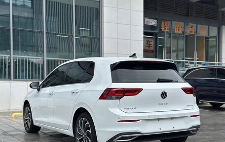 Volkswagen Golf VIII, 2022 год, 2 180 000 рублей, 5 фотография