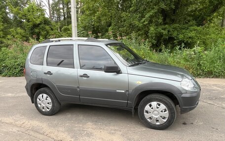 Chevrolet Niva I рестайлинг, 2015 год, 700 000 рублей, 15 фотография