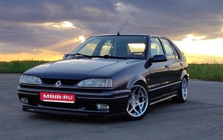 Renault 19 II, 1994 год, 555 000 рублей, 1 фотография