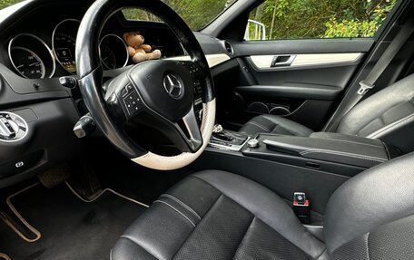 Mercedes-Benz C-Класс, 2011 год, 1 650 000 рублей, 16 фотография