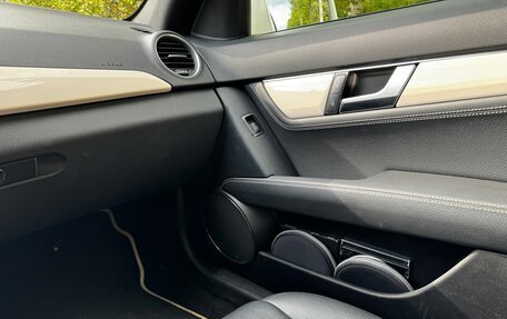 Mercedes-Benz C-Класс, 2011 год, 1 650 000 рублей, 20 фотография