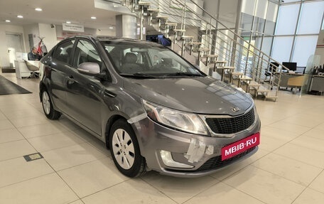 KIA Rio III рестайлинг, 2013 год, 770 000 рублей, 3 фотография