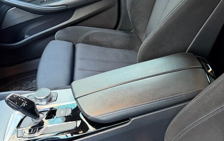 BMW 5 серия, 2019 год, 4 000 000 рублей, 6 фотография