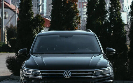 Volkswagen Tiguan II, 2017 год, 2 490 000 рублей, 6 фотография