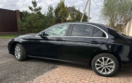 Mercedes-Benz E-Класс, 2021 год, 2 690 000 рублей, 7 фотография