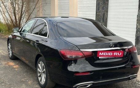 Mercedes-Benz E-Класс, 2021 год, 2 690 000 рублей, 8 фотография