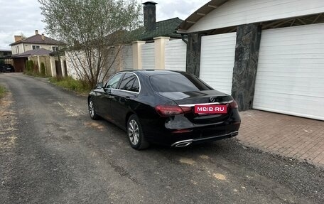 Mercedes-Benz E-Класс, 2021 год, 2 690 000 рублей, 4 фотография