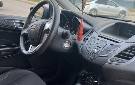 Ford Fiesta, 2016 год, 800 000 рублей, 6 фотография