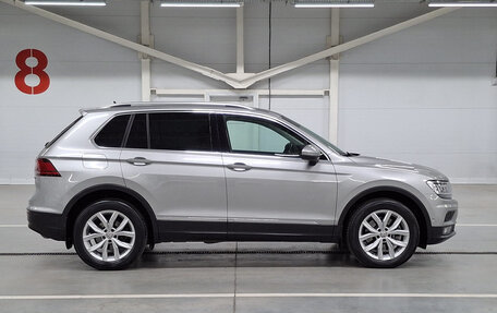 Volkswagen Tiguan II, 2020 год, 2 599 950 рублей, 8 фотография