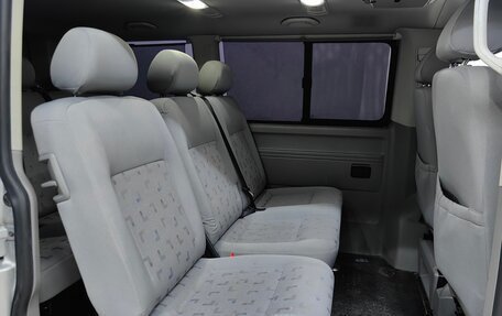 Volkswagen Caravelle T5, 2008 год, 1 555 000 рублей, 8 фотография