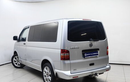 Volkswagen Caravelle T5, 2008 год, 1 555 000 рублей, 2 фотография