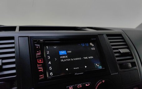 Volkswagen Caravelle T5, 2008 год, 1 555 000 рублей, 14 фотография