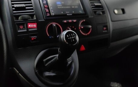 Volkswagen Caravelle T5, 2008 год, 1 555 000 рублей, 16 фотография