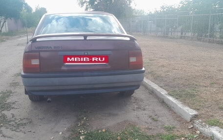 Opel Vectra A, 1990 год, 190 000 рублей, 6 фотография