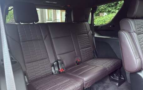 Cadillac Escalade V, 2022 год, 12 999 000 рублей, 14 фотография