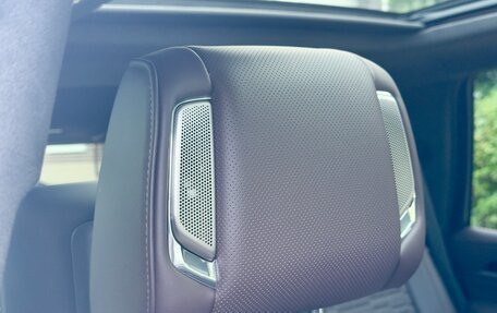 Cadillac Escalade V, 2022 год, 12 999 000 рублей, 10 фотография