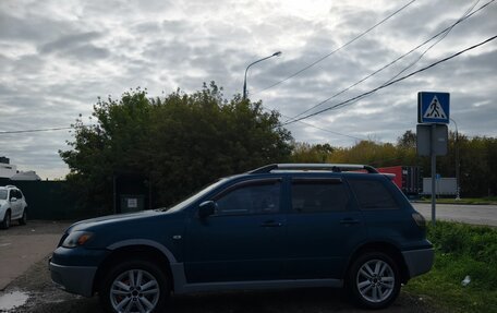 Mitsubishi Outlander III рестайлинг 3, 2003 год, 365 000 рублей, 5 фотография