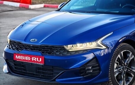 KIA K5, 2020 год, 2 990 000 рублей, 31 фотография