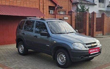 Chevrolet Niva I рестайлинг, 2013 год, 610 000 рублей, 2 фотография