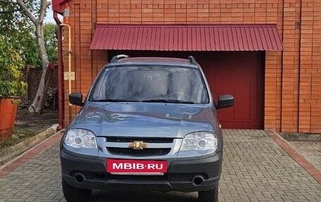 Chevrolet Niva I рестайлинг, 2013 год, 610 000 рублей, 4 фотография
