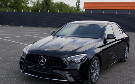 Mercedes-Benz E-Класс, 2021 год, 4 450 000 рублей, 2 фотография