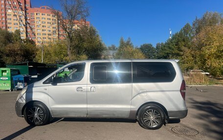 Hyundai H-1 II рестайлинг, 2010 год, 1 200 000 рублей, 2 фотография