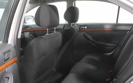 Toyota Avensis III рестайлинг, 2006 год, 585 000 рублей, 17 фотография