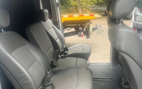 Hyundai H-1 II рестайлинг, 2010 год, 1 200 000 рублей, 7 фотография