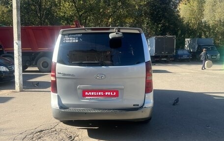 Hyundai H-1 II рестайлинг, 2010 год, 1 200 000 рублей, 4 фотография
