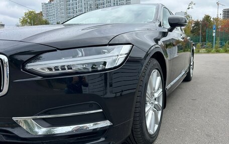 Volvo S90 II рестайлинг, 2019 год, 3 200 000 рублей, 2 фотография