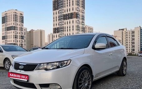 KIA Cerato III, 2013 год, 800 000 рублей, 2 фотография