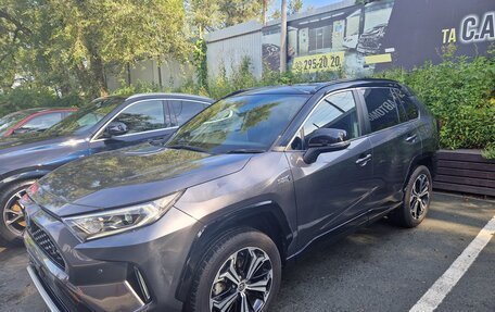 Toyota RAV4, 2021 год, 4 300 000 рублей, 4 фотография