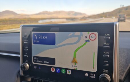 Toyota RAV4, 2021 год, 4 300 000 рублей, 10 фотография