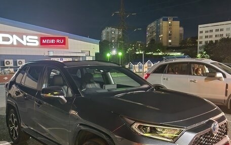 Toyota RAV4, 2021 год, 4 300 000 рублей, 5 фотография