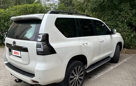 Toyota Land Cruiser Prado 150 рестайлинг 2, 2010 год, 2 200 000 рублей, 4 фотография