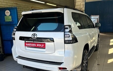 Toyota Land Cruiser Prado 150 рестайлинг 2, 2010 год, 2 200 000 рублей, 10 фотография