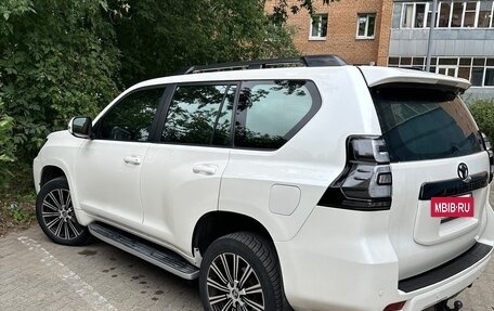 Toyota Land Cruiser Prado 150 рестайлинг 2, 2010 год, 2 200 000 рублей, 2 фотография