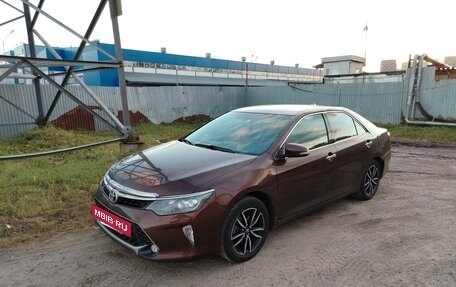Toyota Camry, 2017 год, 1 800 000 рублей, 9 фотография