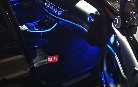 Mercedes-Benz E-Класс, 2019 год, 3 000 000 рублей, 6 фотография