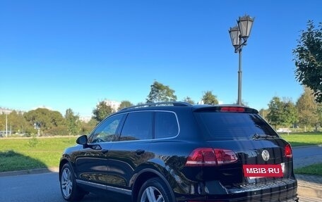 Volkswagen Touareg III, 2011 год, 2 550 000 рублей, 3 фотография