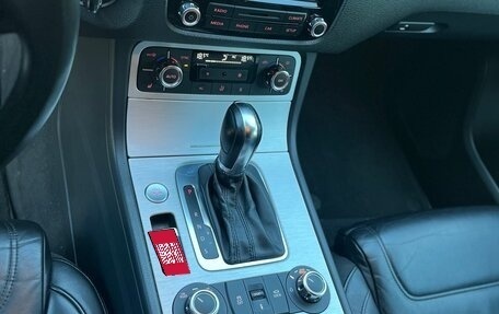 Volkswagen Touareg III, 2011 год, 2 550 000 рублей, 13 фотография