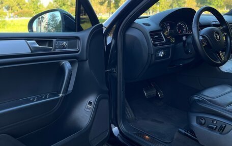 Volkswagen Touareg III, 2011 год, 2 550 000 рублей, 19 фотография
