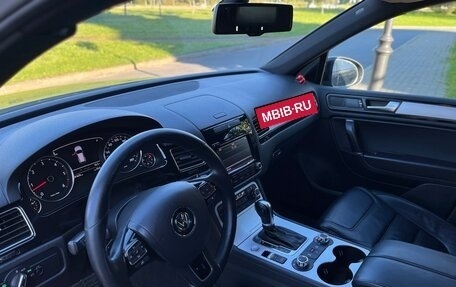 Volkswagen Touareg III, 2011 год, 2 550 000 рублей, 12 фотография