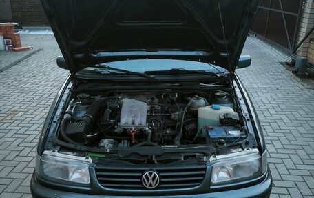 Volkswagen Passat B4, 1996 год, 700 000 рублей, 21 фотография